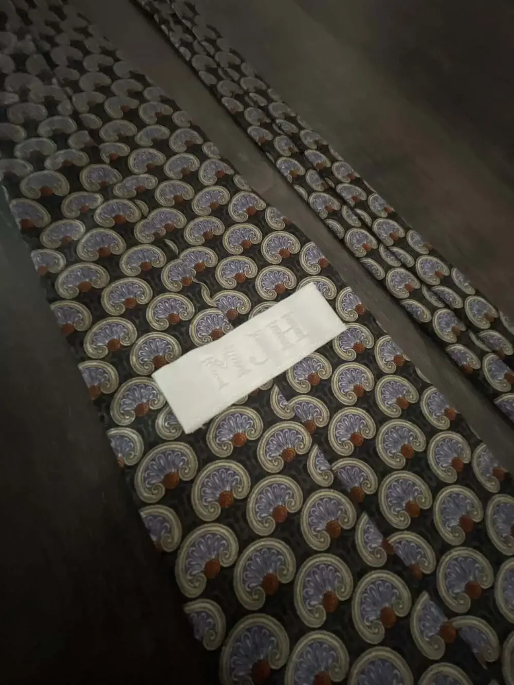 Robert Talbott Silk Necktie with Fan Motif Pattern